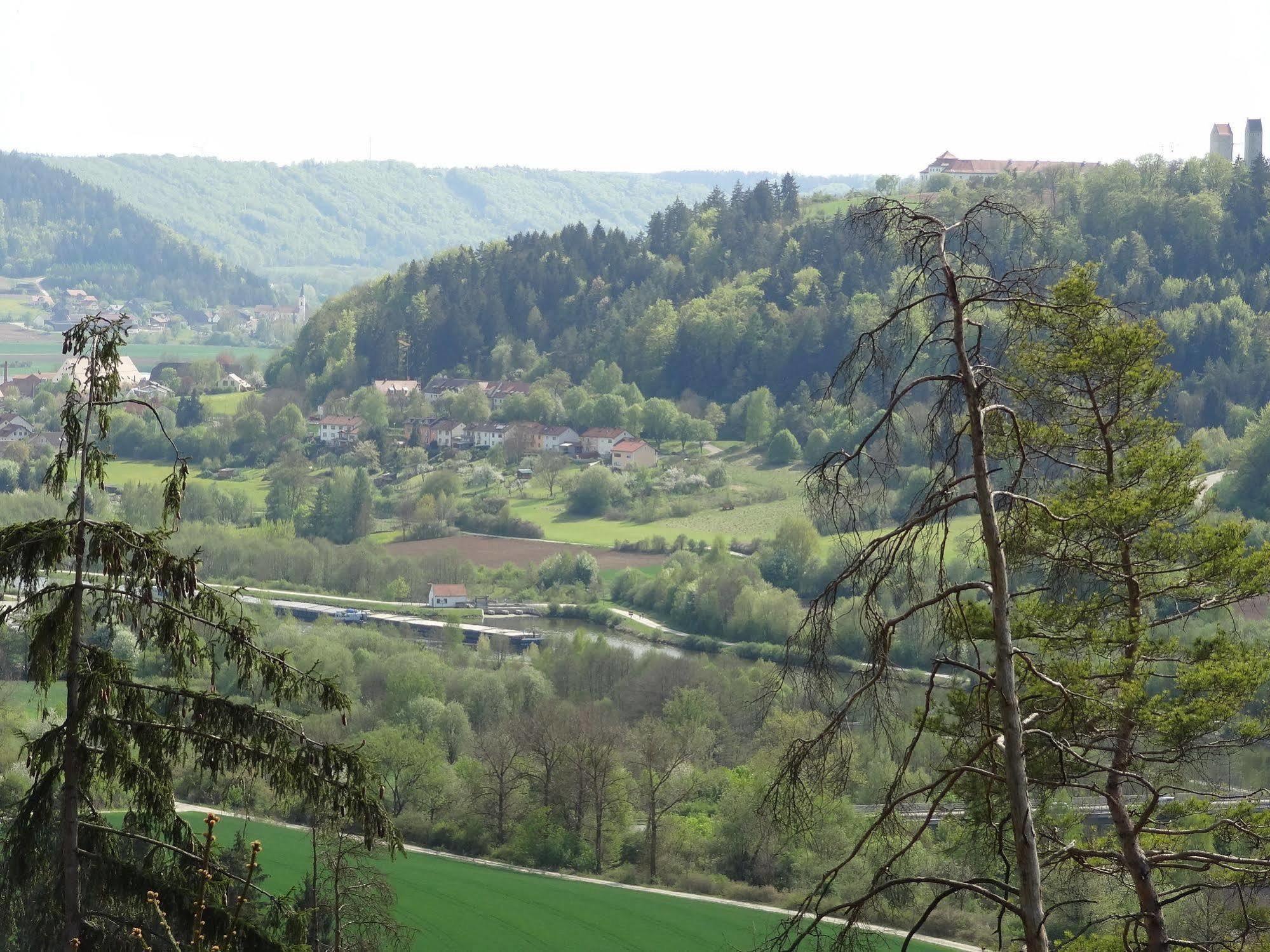 Donauer Im Altmuehltal - Ferienwohnungen Biberbach  Buitenkant foto