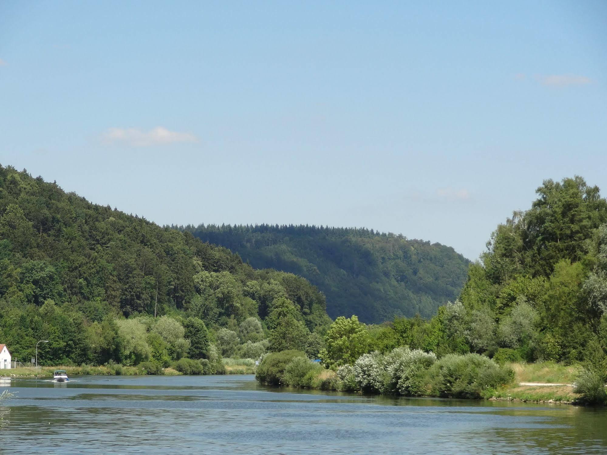 Donauer Im Altmuehltal - Ferienwohnungen Biberbach  Buitenkant foto