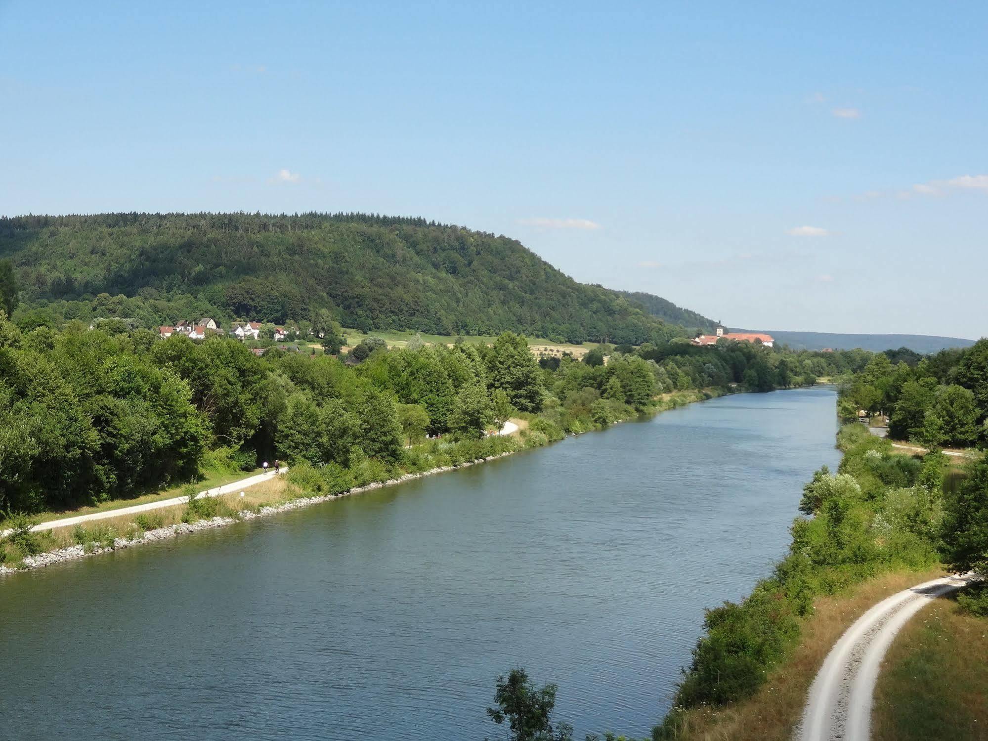Donauer Im Altmuehltal - Ferienwohnungen Biberbach  Buitenkant foto